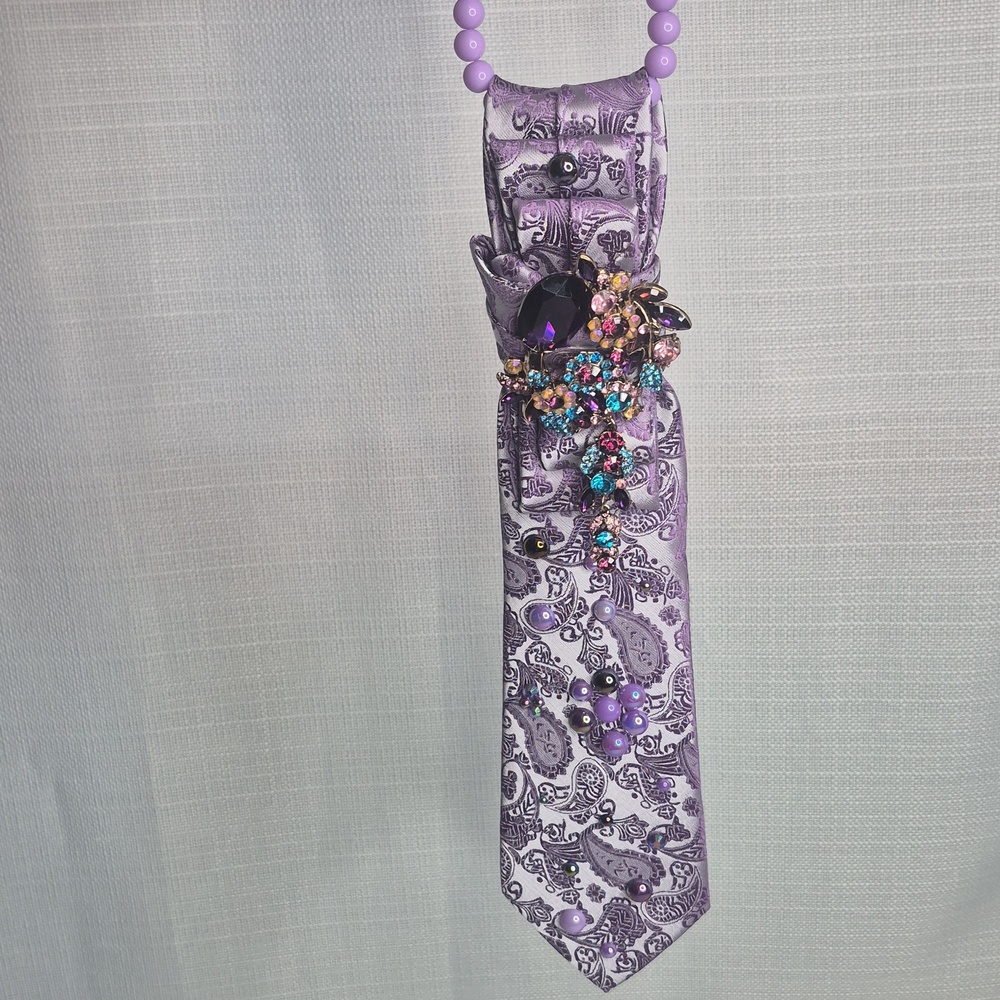 Handcrafted Luxury Fashion Necktie Necklace ๐ฟ (PURPLE - LICIOUS) - Picture 11 of 14